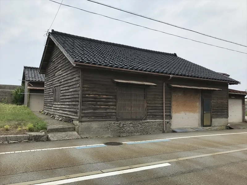 Akiya in Namerikawa