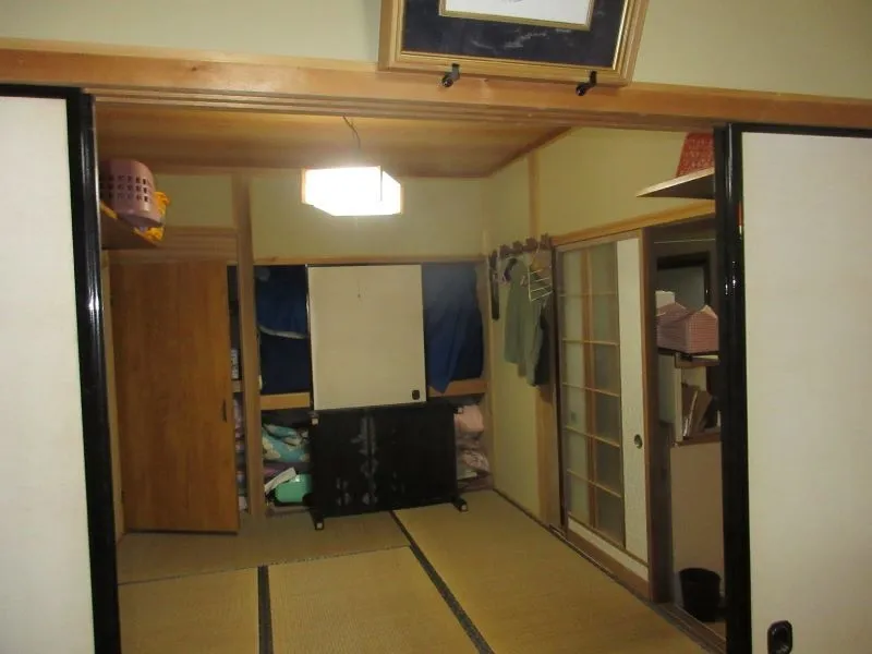 Akiya in Nakatsugawa