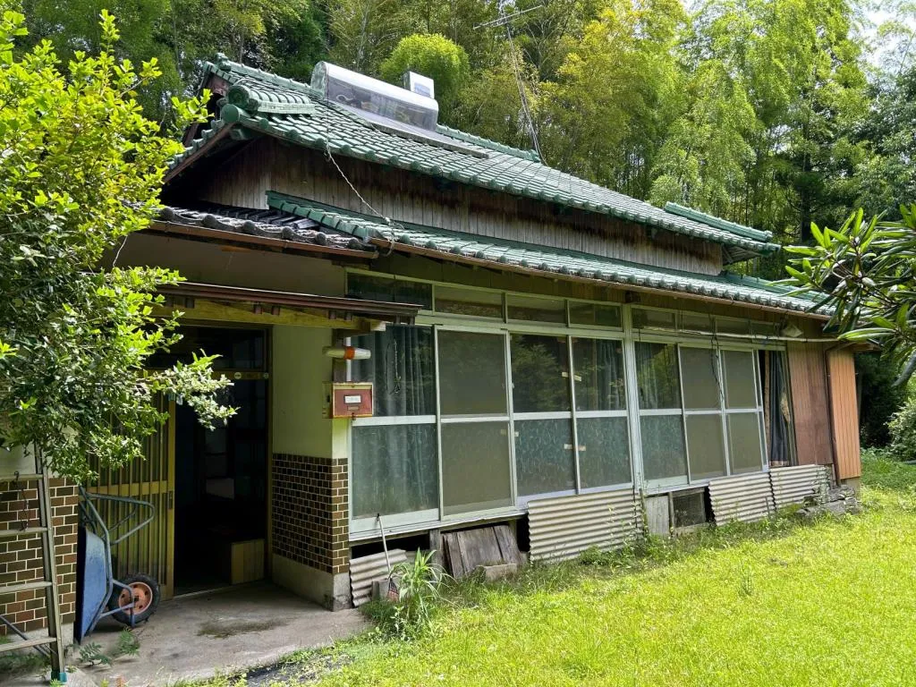 Akiya in Nagomi Town