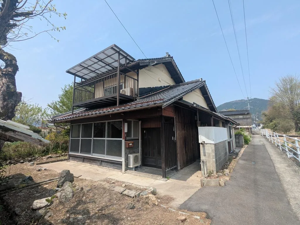 Akiya in Maniwa