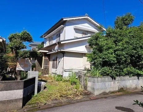 Akiya in Anan