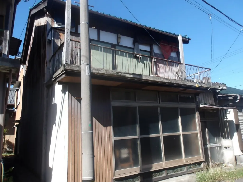 [Propiedad Desconocida] Ciudad de Kuwana, Prefectura de Mie (2)