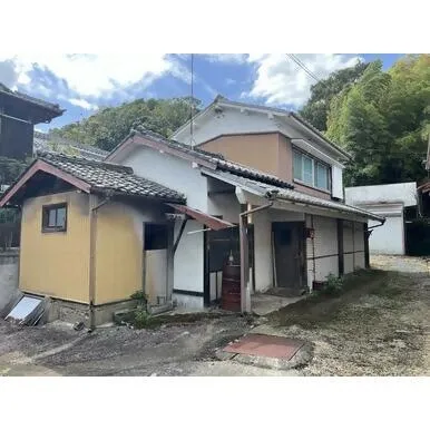 Akiya in Kasai
