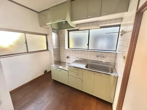 Kanagawa Prefecture Kawasaki City 6 Bedroom Property (11)