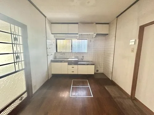 Kanagawa Prefecture Kawasaki City 6 Bedroom Property (7)
