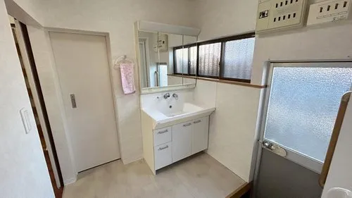5DK+S Property in Matsuyama City, Ehime Prefecture (14)