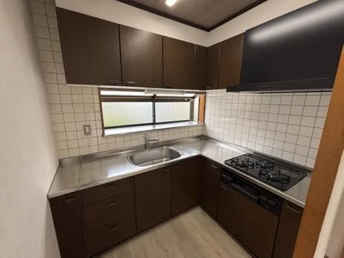 Ehime Prefecture Niihama City 4LDK Property (15)