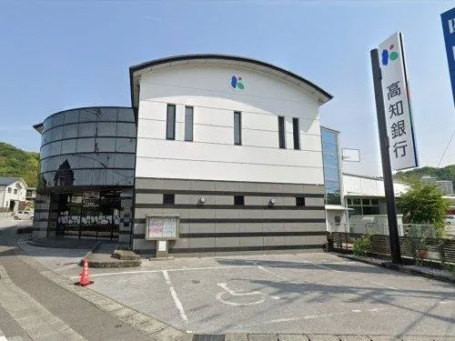 7LDK House Nankoku City Kochi Prefecture (9)