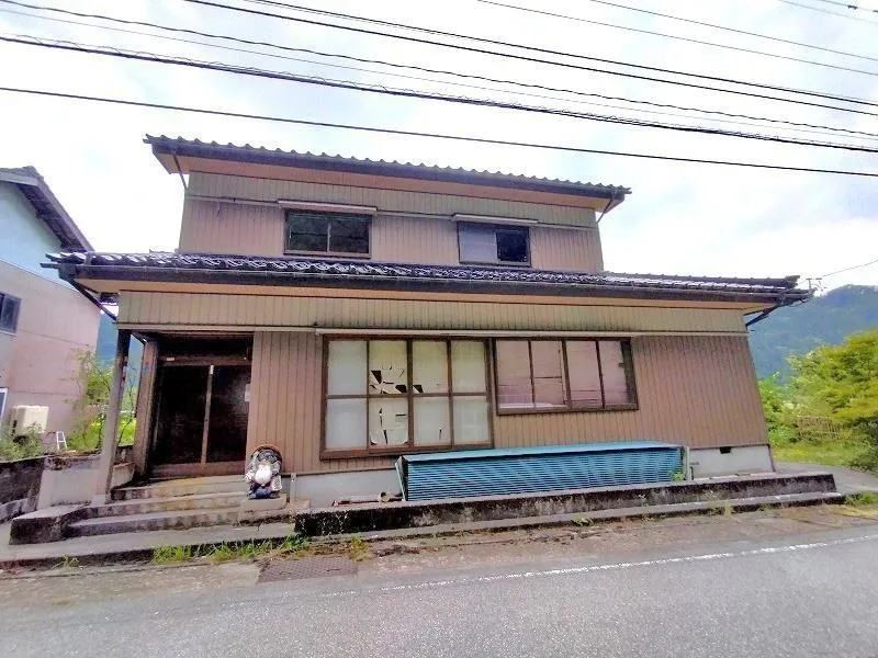 7LDK Property in Asahi-machi, Toyama Prefecture (1)
