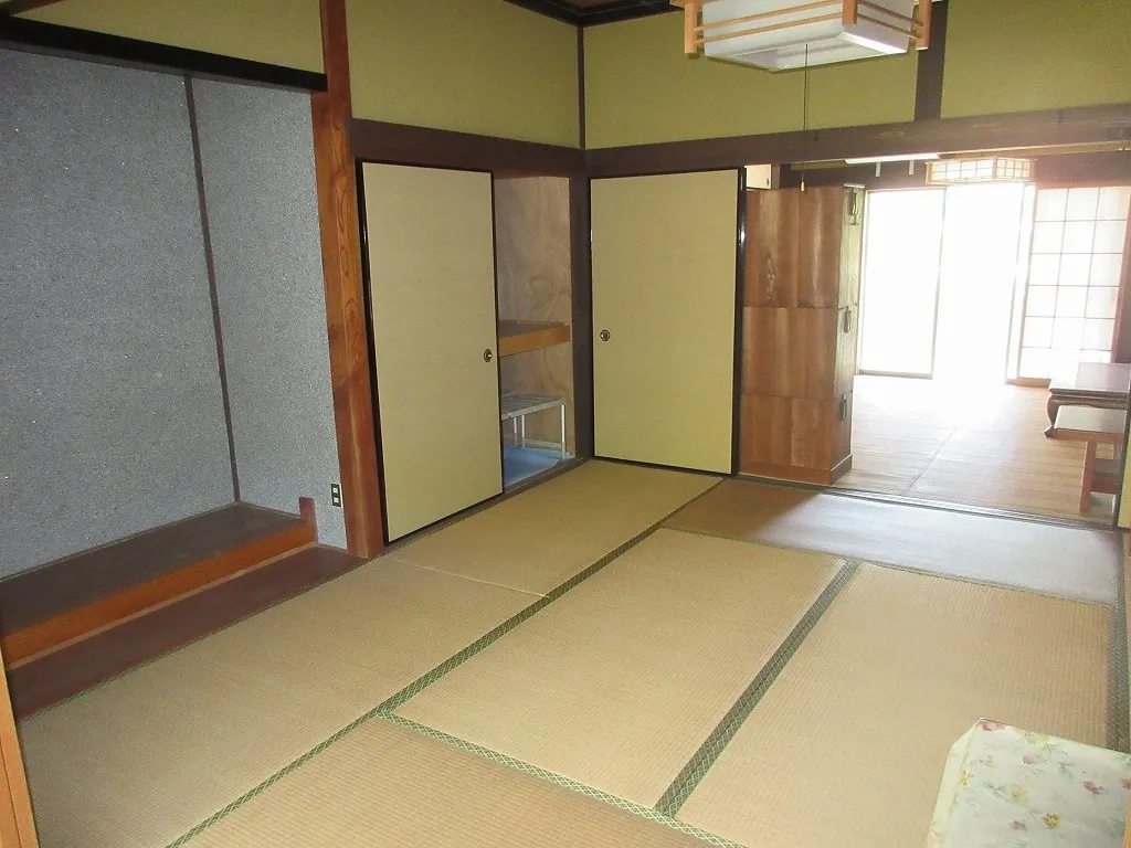 Hiroshima Prefecture Miyoshi City 3DK Property (2)
