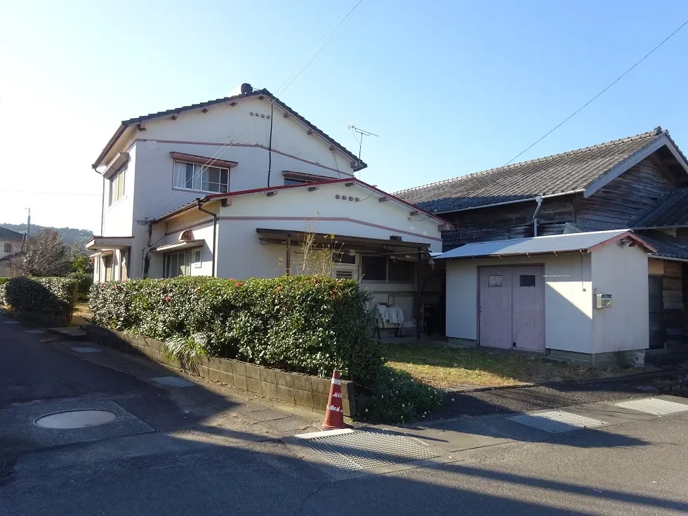 Miyazaki Prefecture Takanabe Town 5DK Property (2)