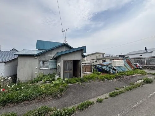 Akiya in Iwamizawa