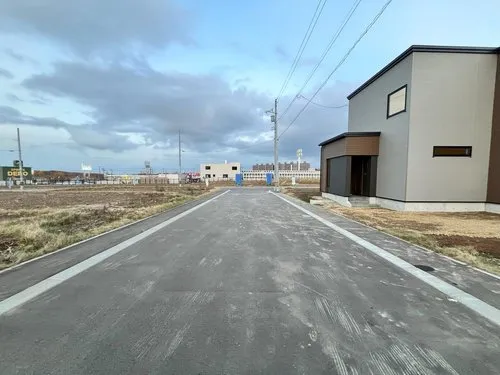 Hokkaido Kitahiroshima City 4LDK Property (2)
