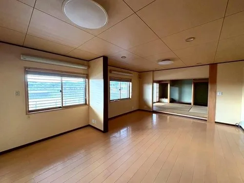 5LDK+S Yokkaichi City Mie Prefecture (8)