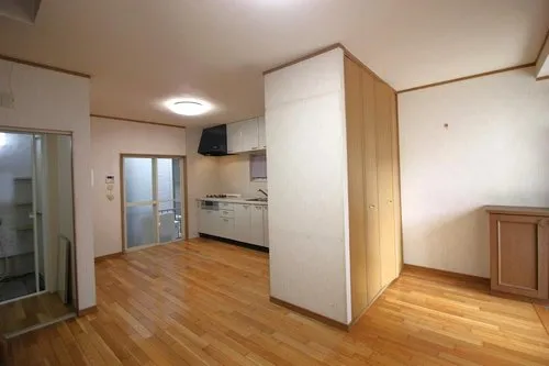 4LDK Property Neyagawa City Osaka Prefecture (16)