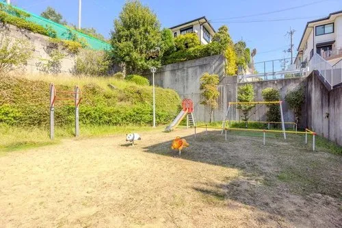 Osaka Prefecture Takatsuki City 4 Bedroom Property (9)