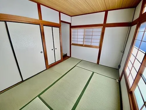 5DK Property in Ikoma City, Nara Prefecture (8)