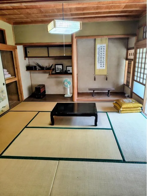 Okayama Prefecture Kagamino-cho 6DK Property (4)