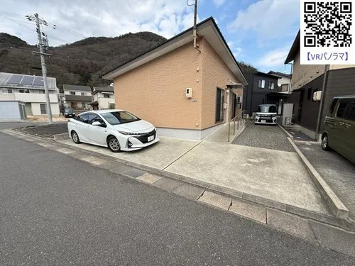 2LDK+S Property Kure City Hiroshima Prefecture (2)