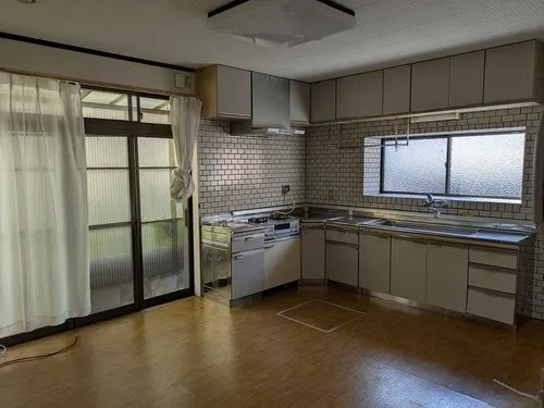 4DK Property Hofu City Yamaguchi Prefecture (12)