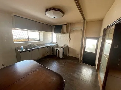 Ehime Prefecture Matsuyama City 6DK Property (8)