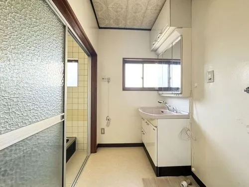 4LDK Property Shikokuchuo City Ehime Prefecture (11)