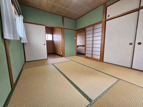 4LDK Property Shikokuchuo City Ehime Prefecture (4)