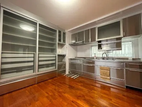 8LDK Property Urasoe City Okinawa Prefecture (13)