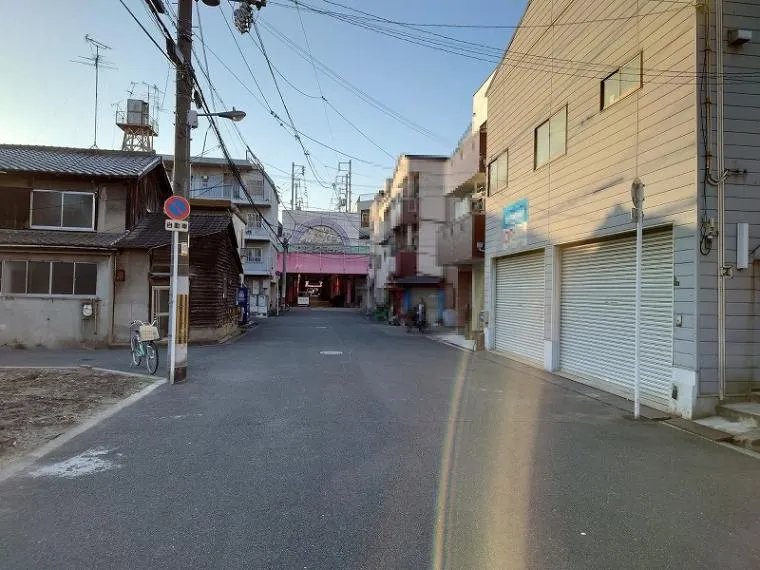 Mixed-Use Office and Residential Property Taisho Ward, Osaka City, Osaka Prefecture (2)