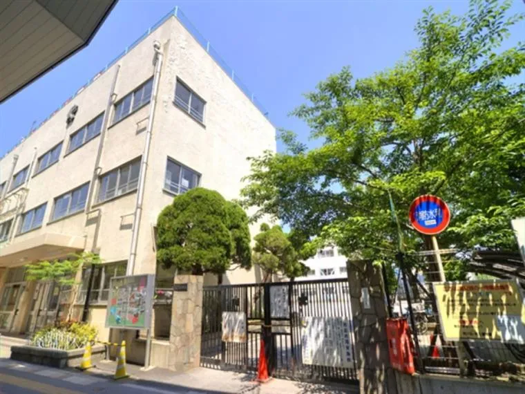 5DK Property in Higashiogu, Arakawa-ku, Tokyo (6)