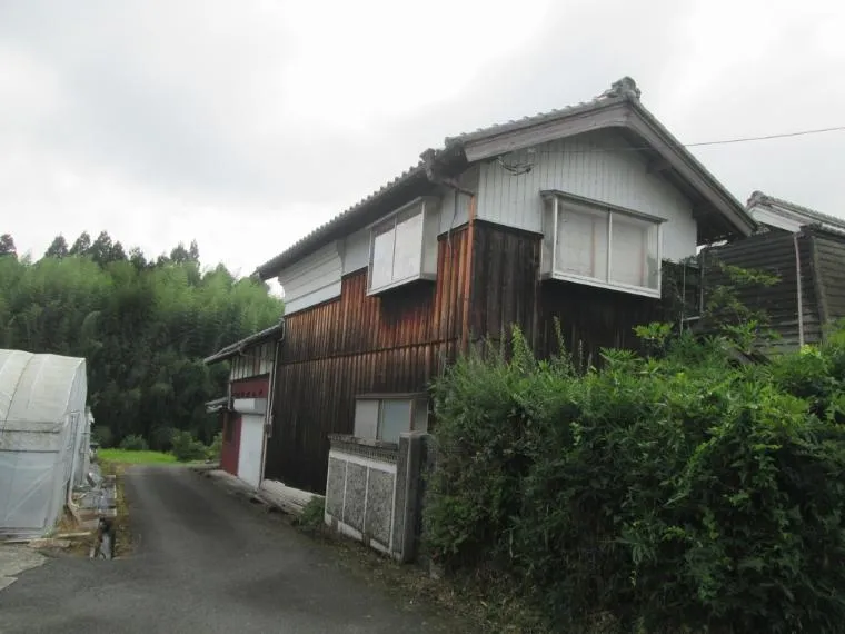 Mie Prefecture Iga City 8DK + Storage Property (2)