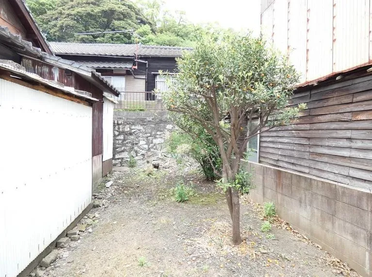 3DK Property in Kitakyushu City, Fukuoka Prefecture (8)