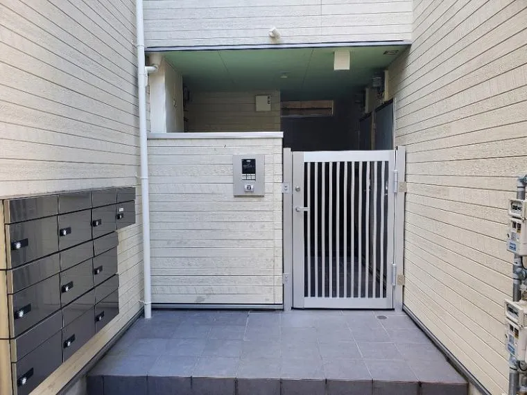 Multi-Unit 1K/1LDK Property Osaka City Osaka Prefecture (3)