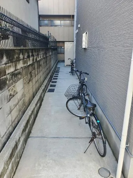 Multi-Unit 1K/1LDK Property Osaka City Osaka Prefecture (4)