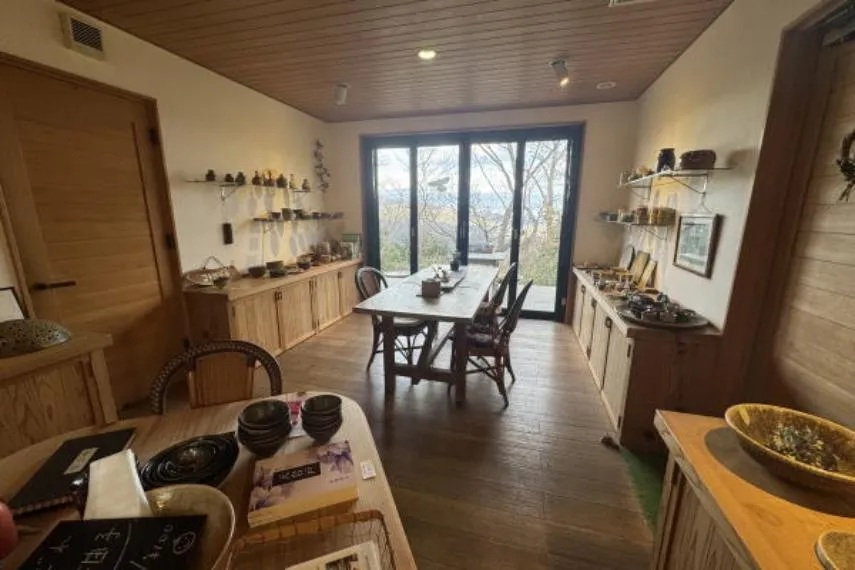 Shizuoka Atami 2LDK Property (9)