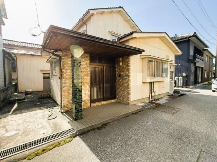 Akiya in Kurobe