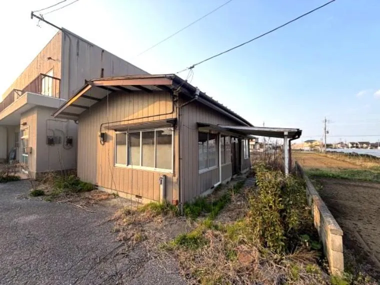 Akiya in Kazo