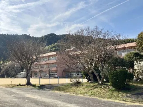 Akiya in Tsu