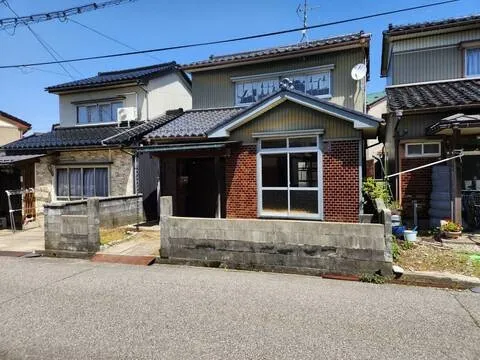 Akiya in Takaoka