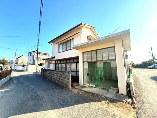 Akiya in Takahagi