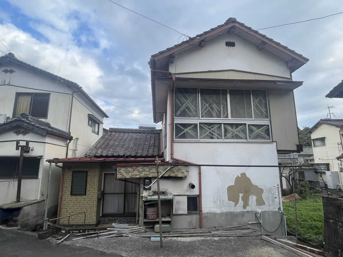 Akiya in Pueblo de Genkai