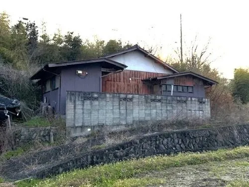 Akiya in Manno Town