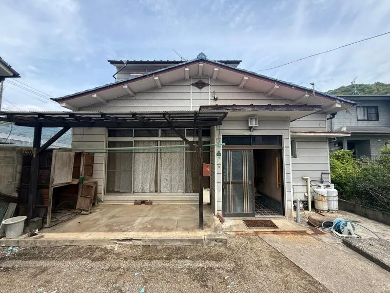 Akiya in Takehara