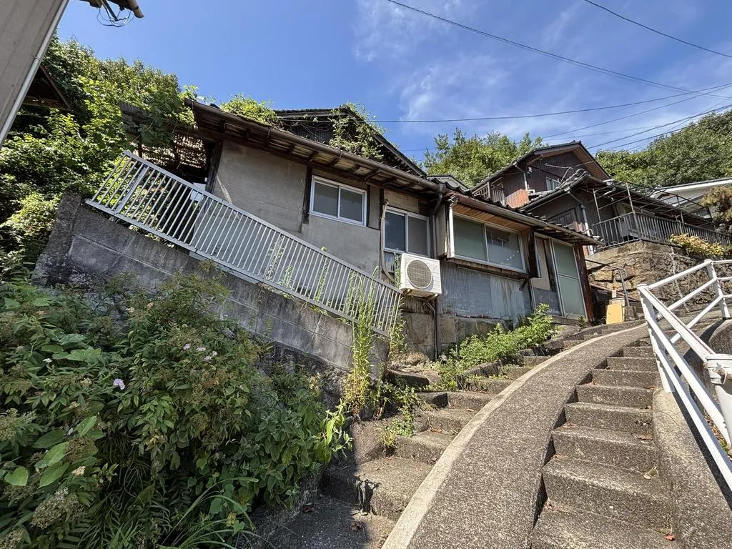 Akiya in Onomichi