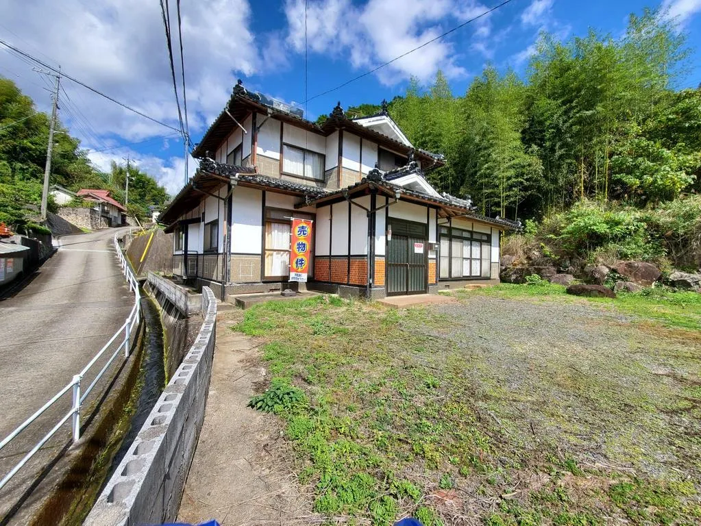 Akiya in Tsuyama